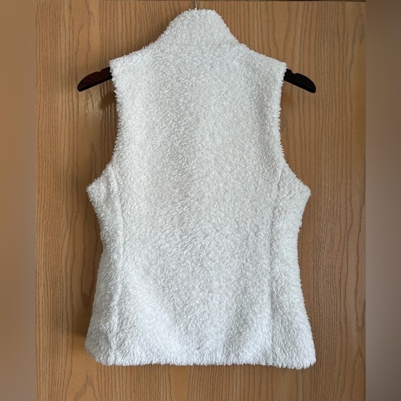 Patagonia | Women’s SZ M | White Los Gatos Fleece Vest | Cozy Fuzzy - Picture 2 of 6